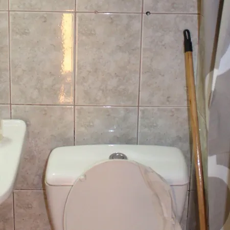 Stunning One Bedroom In Салоники